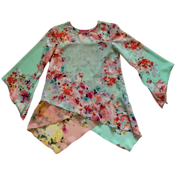 Sunny Leigh Floral Bell Sleeve Layered Blouse - Picture 5 of 13